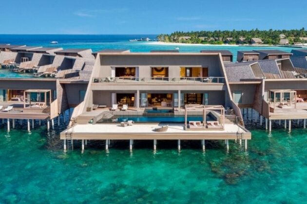 05 Unique Luxurious Accommodation Options in the Maldives – The-St.-Regis-Maldives-Vommuli-Resort 05 Unique Luxurious Accommodation Options in the Maldives