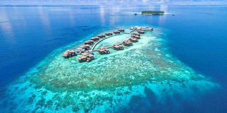 Raffles-Maldives-Meradhoos-Guide-to-Honeymoon-Resorts-in-the-Maldives Raffles Maldives Meradhoo’s Guide to Honeymoon Resorts in the Maldives